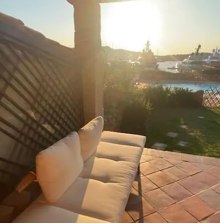 Sulla Promenade Du Port 펜션 *